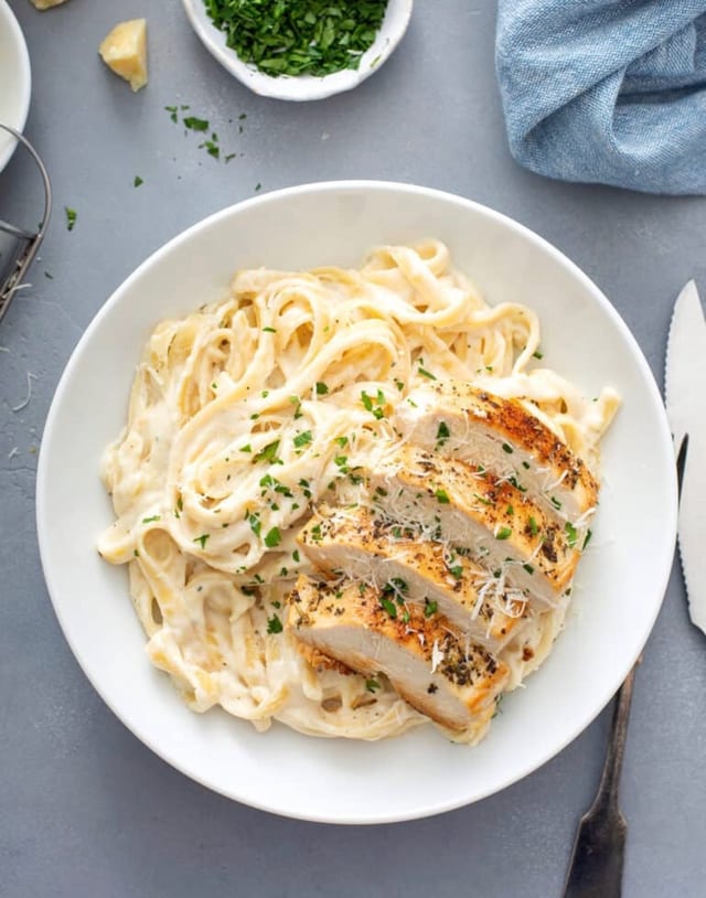 Alfredo pasta.